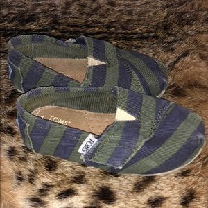 Blue/Green Toddler Toms.
